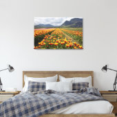 Tulip Boerderij nabij Agassiz, Brits-Columbia, Canvas Afdruk (Insitu (Slaapkamer))