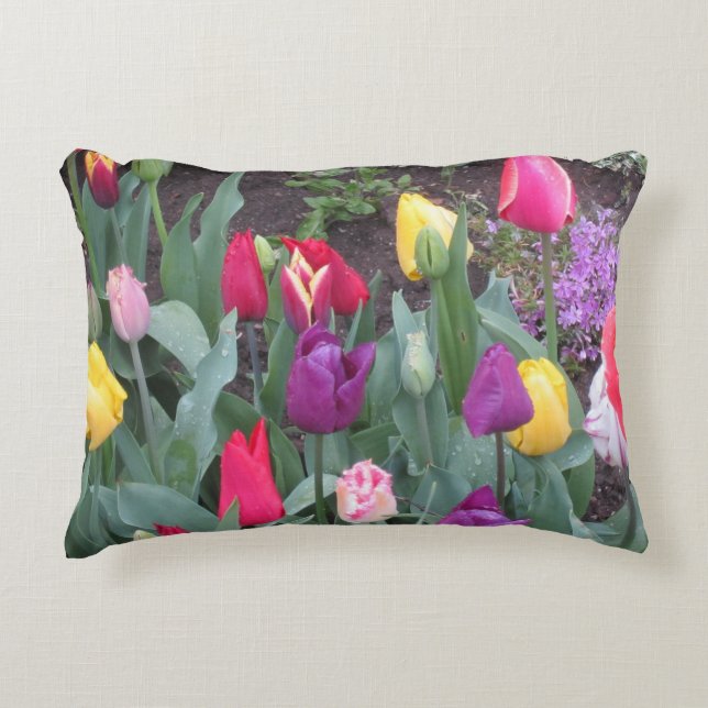 Tulip Garden Accent Pillow Kussen (Voorkant)