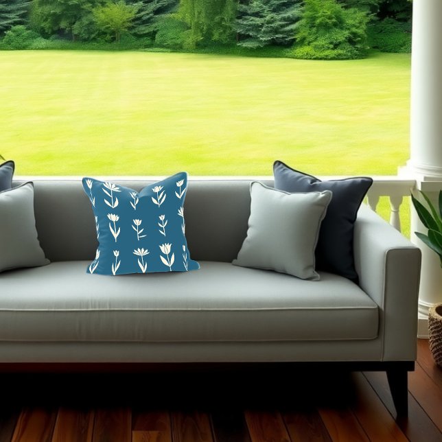 Tulip Line Up Navy Kussen (Creator heeft geüpload)