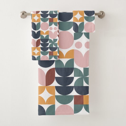 Tulip Scandinavian Modern Geometric Pattern Bad Handdoek (Insitu)