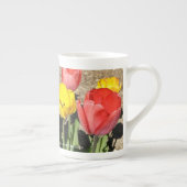 Tulip Teacup van RoseWrites Porselein Kop (Rechts)