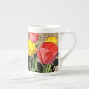 Tulip Teacup van RoseWrites Porselein Kop