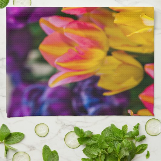 Tulpen die 16 kantelen theedoek (Gevouwen)