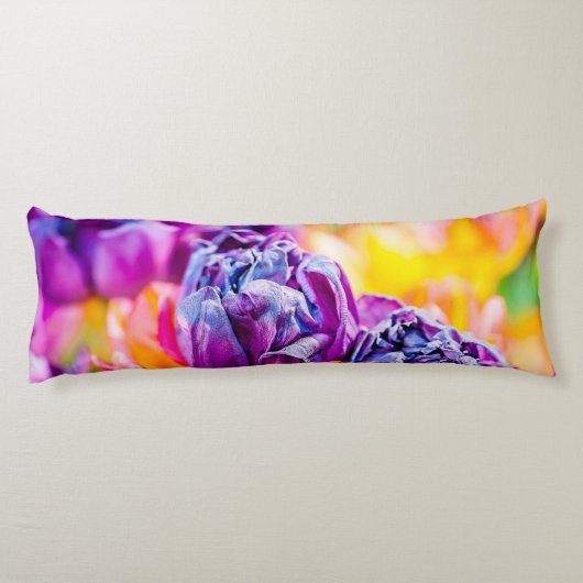 Tulpen die paars uitzenden lichaamskussen (Achterkant)