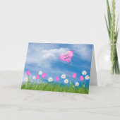Tulpen en madeliefjes in gras verjaardag kaart (Voorkant)