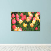Tulpen (rood/geel) Afdrukken van omhuld canvas (Insitu (Houten vloer))