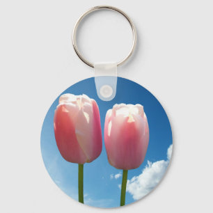 Tulpenbloemen in de blauwe lucht sleutelhanger