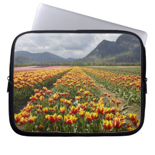 Tulpenboerderij nabij Agassiz, Brits-Columbia, Laptop Sleeve