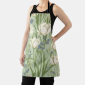 Tulpenweide in Sage Green Schort (Insitu)