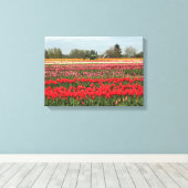 Tulpveld met trekker en schuur canvas afdruk (Insitu (Houten vloer))