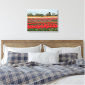 Tulpveld met trekker en schuur canvas afdruk (Insitu (Slaapkamer))