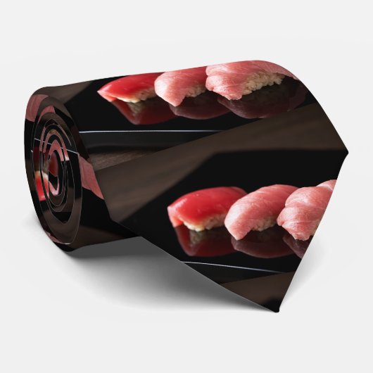 Tuna Reflection – Luxe Sushi Tie Stropdas (Opgerold)