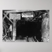 Tunnel in Juneau, Alaska Treadwell Mine Poster (Voorkant)