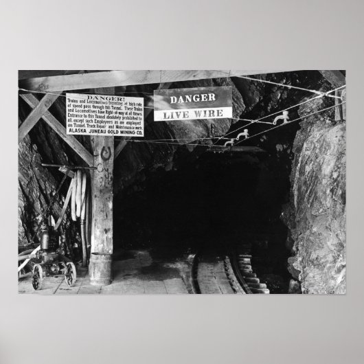 Tunnel in Juneau, Alaska Treadwell Mine Poster (Voorkant)
