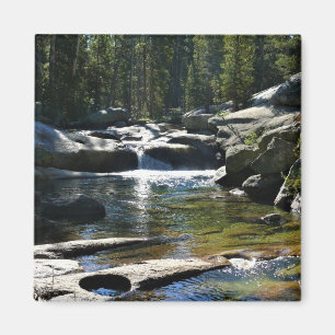 Tuolumne River in de Tuolumne Meadows, Yosemite, C Magneet