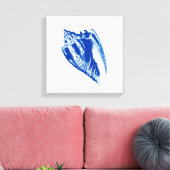 Turban Conch Shell, Indigo Blue en White Canvas Afdruk (Insitu (Woonkamer))