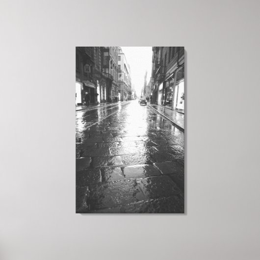 Turijn Italië, Natte Straat Avond Canvas Afdruk (Voorkant)