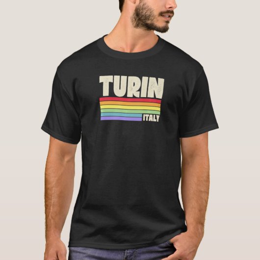 Turijn Italië Rainbow Gay Pride Merch Retro 70s 80 T-shirt (Voorkant)