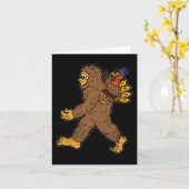 Turkije Riding Bigfoot Thanksgiving Day Funny Sasq Kaart (Gele Bloem)