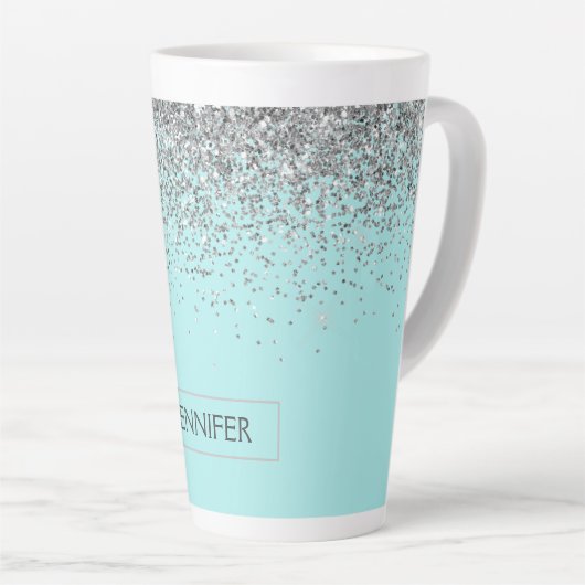 Turkoois Aqua Blauwe Zilveren Glitter Meisjesnaam Latte Mok (Rechterhoek)
