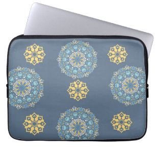 Turkoois Blauwgroen Blauw en Geel MandalaArt patro Laptop Sleeve