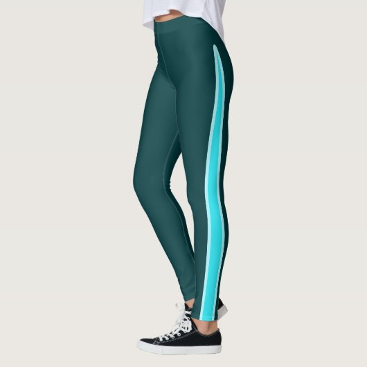 Turkoois geaccentueerd met fel Blauwgroen Leggings (Links)