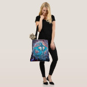 Turkoois Kosmische Draak Tote Bag (Op model)