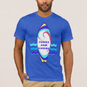 Turks en Caicos Surfboard Ride the Waves T-Shirt (Voorkant)