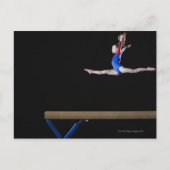 Turner die (9-10) op evenwichtsbalk 2 springen briefkaart (Voorkant)