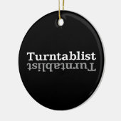 Turntablist ʇ sılqɐ ʇ uɹ ⊥ keramisch ornament (Links)