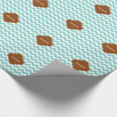 Turq / Aqua Wht Chevron Brown Quatrefoil Monogram Cadeaupapier (Hoek)