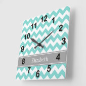 Turq / Aqua Wht Chevron Gray Name Monogram Vierkante Klok (Hoek)