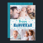 Turquoise 3 Foto Happy Hanukkah Moderne Typografie Feestdagenkaart<br><div class="desc">"Happy Hanukkah." Fun, speels, griezelige handgemaakte typografie samen met een willekeurige ster van David-patroon in lichtblauw, allemaal overspelende, lichtwaterblauwe hand getekende lijnen op een witte achtergrond, samen met 3 foto's van uw keuze, helpen u in het Hanukkah te werken. De hand getrokken turquoise lijnen bedekken een blauwgroen blauwe achtergrond op...</div>