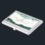 Turquoise Agate Geode Script Monogram Gold Glitter Visitekaarthouder<br><div class="desc">Moderne, stijlvolle professionele visitekaartjes houder met turquoise, blauwgroen agaat en faux gold glitter aderen en accenten gepersonaliseerd met fancy kalligrafie script monogram initialen. ASSISTENTIE: Voor hulp bij ontwerpwijziging of personalisatie, kleurverandering, het overbrengen van het ontwerp naar een ander product of als u items wilt coördineren, neemt u contact op met...</div>