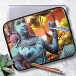 Turquoise Aziatische krijger standbeeld Antiek fot Laptop Sleeve<br><div class="desc">Ontdekt in een weelderige tuinomgeving, roept dit Aziatische krijgerstandbeeld reizen en verkenning. Verrijk uw computer met deze verbluffende hoes voor neopreen fotografie. Deze laptophoes is verkrijgbaar in drie formaten: 15, 13 en 10 inch. Maakt een geweldig cadeau voor iemand speciaal! U kunt deze hoes van neopreen laptop eenvoudig personaliseren. Stuur...</div>