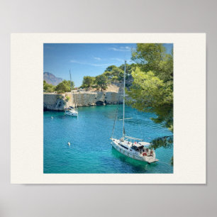 Turquoise Baai & Zeilboot Fotografie Kunstprint Poster