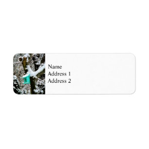 Turquoise Birdhouse in Winter Etiket