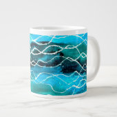Turquoise, Black, White 'Waves' Jumbo Mok (Voorkant rechts)