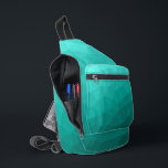 Turquoise blauwgroen gradiënt geometrisch maaspatr sling bag<br><div class="desc">Turquoise gradiënt geometrisch mesh patroon Gedrukte zak. Cool mode accessoire tas voor iedereen. Driehoek geometrisch gaas met licht tot donker turquoise ombre gradiënt ontwerp.</div>