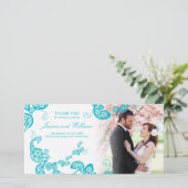 Turquoise Bloemachtige Pauw Elegante Foto Bruiloft Bedankkaart (Staand voorkant)