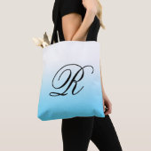 Turquoise Blue Ombre boven elke kleur met monogram Tote Bag (Dichtbij)