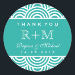Turquoise Blue Swirl Circle Wedding Favor Sticker<br><div class="desc">en rustige monogram bruiloft begunstigt sticker. Verkleurd met wervelcirkel en krullend lijst. Ideaal voor bruiloft,  verlovingsfeest,  vrijgezellenfeest,  verjaardagsfeest of een speciale gelegenheid. U kunt de achtergrondkleur aanpassen om uw themakleur te passen.</div>