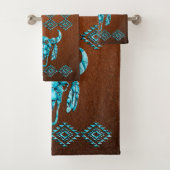 Turquoise Carved Buffalo Skull Graphic Bad Handdoek (Insitu)
