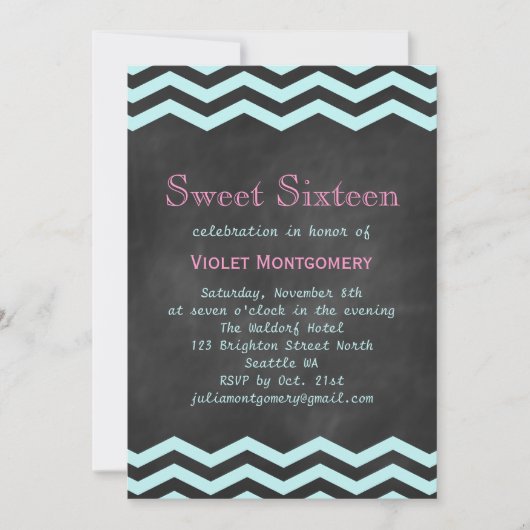 Turquoise Chevrons op Chalkboard Sweet 16 Invite Kaart (Voorkant)