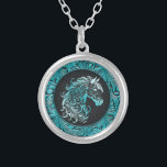 Turquoise cowgirl bloemengereedschap lederen paard zilver vergulden ketting<br><div class="desc">Turquoise blauw cowgirl bloemengeslepen lederen ontwerp met een bloemige paardenkop,  westerne stijl lederen ontwerp. Verkrijgbaar in meer kleuren. Voor paardenliefhebbers,  ruiters.</div>