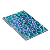 Turquoise Dahlia Bloem Macro achtergrond Notitieboek (Rechterzijde)