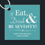 Turquoise Eat Drink Be Seventy Retro 70th Birthday Bedankjes Labels<br><div class="desc">Het wordt een heck van een 70ste verjaardagsfeestje dus kleed je gunsten aan met deze funky retro turquoise blauw Eat,  Drink & Be Seventy! gunsttag! Kan ook worden gebruikt voor andere leeftijden (dat wil zeggen 50,  60,  etc). Overeenkomende partij benodigdheden beschikbaar.</div>