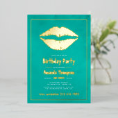 Turquoise en Gold Birthday Kiss Lips Folie Uitnodiging (Staand Voorkant)