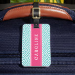 Turquoise en Roze Grieks Zeer belangrijk Monogram  Bagagelabel<br><div class="desc">Chic preppy bagagelabel is voorzien van een modern Grieks sleutelpatroon,  op maat gemaakt met je aangepaste monogram in een schattig rugbyband lijst. Klik aanpassen het om monogram doopvonten en kleuren in creëer uw eigen één van een soortontwerp te veranderen. Ideaal voor een unieke persoonlijke gave!</div>