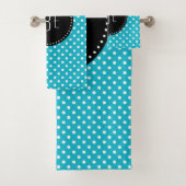 Turquoise en witte polka dots met zwart monogram bad handdoek (Insitu)